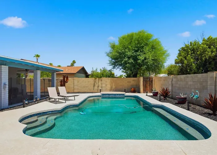 Comanche Hideaway * Chandler