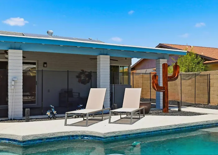 Comanche Hideaway * Chandler